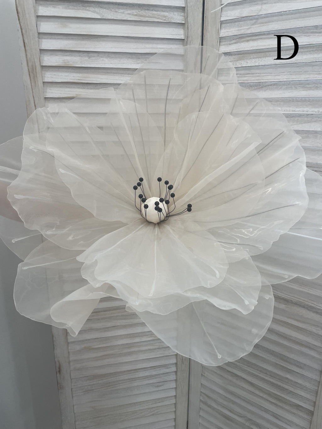 Customizable Giant Silk Paper Flowers for Elegant Decor
