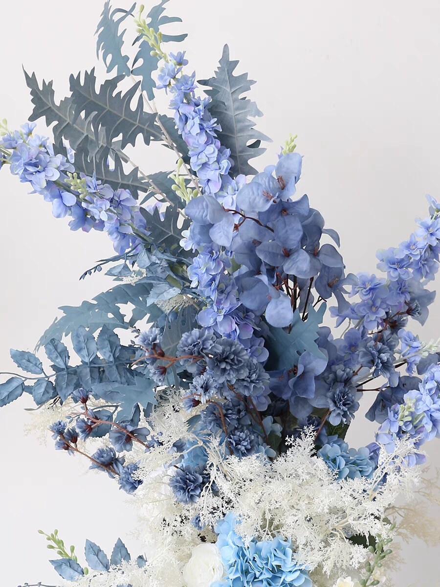 Blue and White Wedding Flower Arrangement with Greenery for Horn Arch