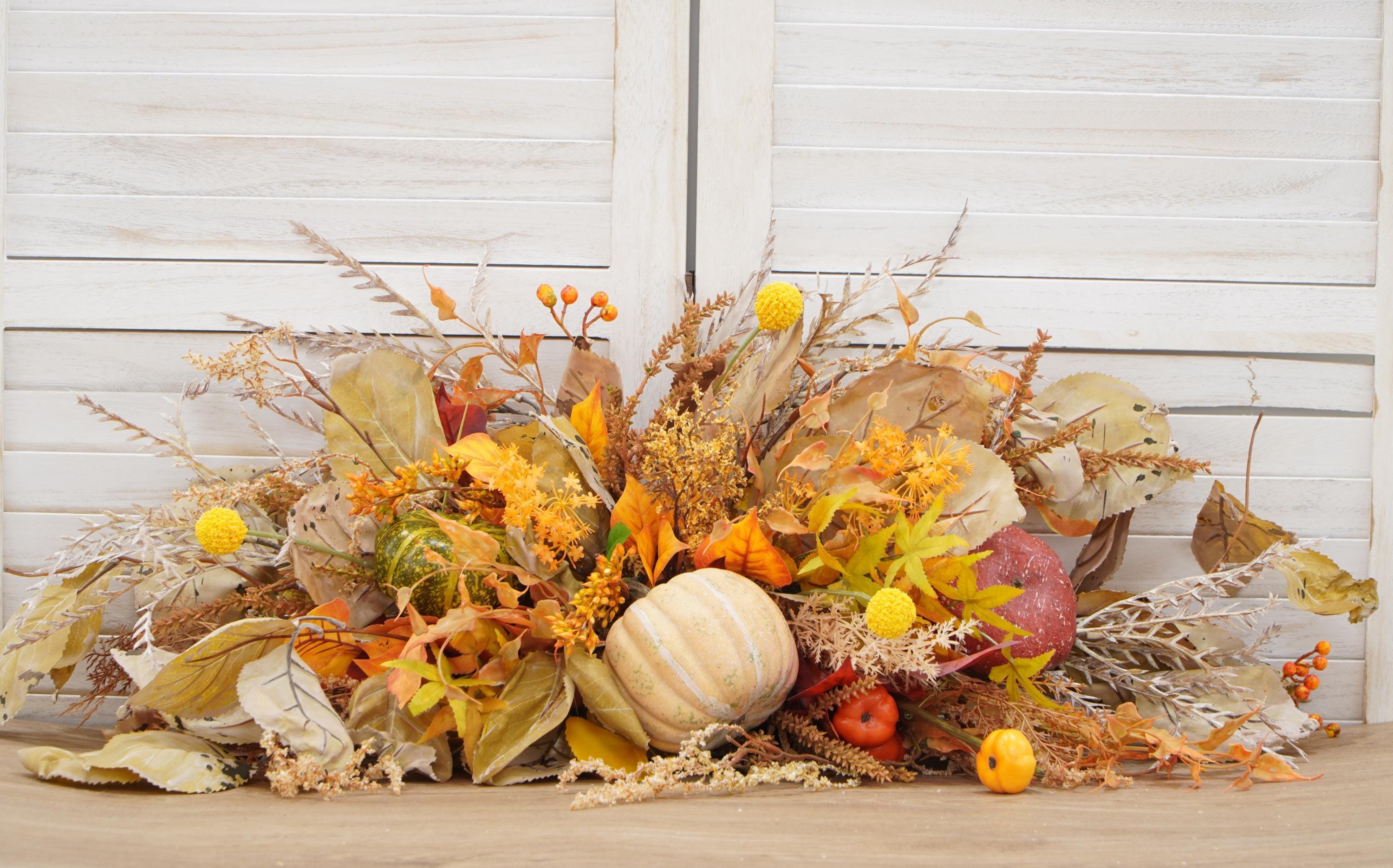 Autumn Harvest Pumpkin Centerpiece – Faux Fall Floral Table Garland with Gourds, Leaves & Rustic Accents