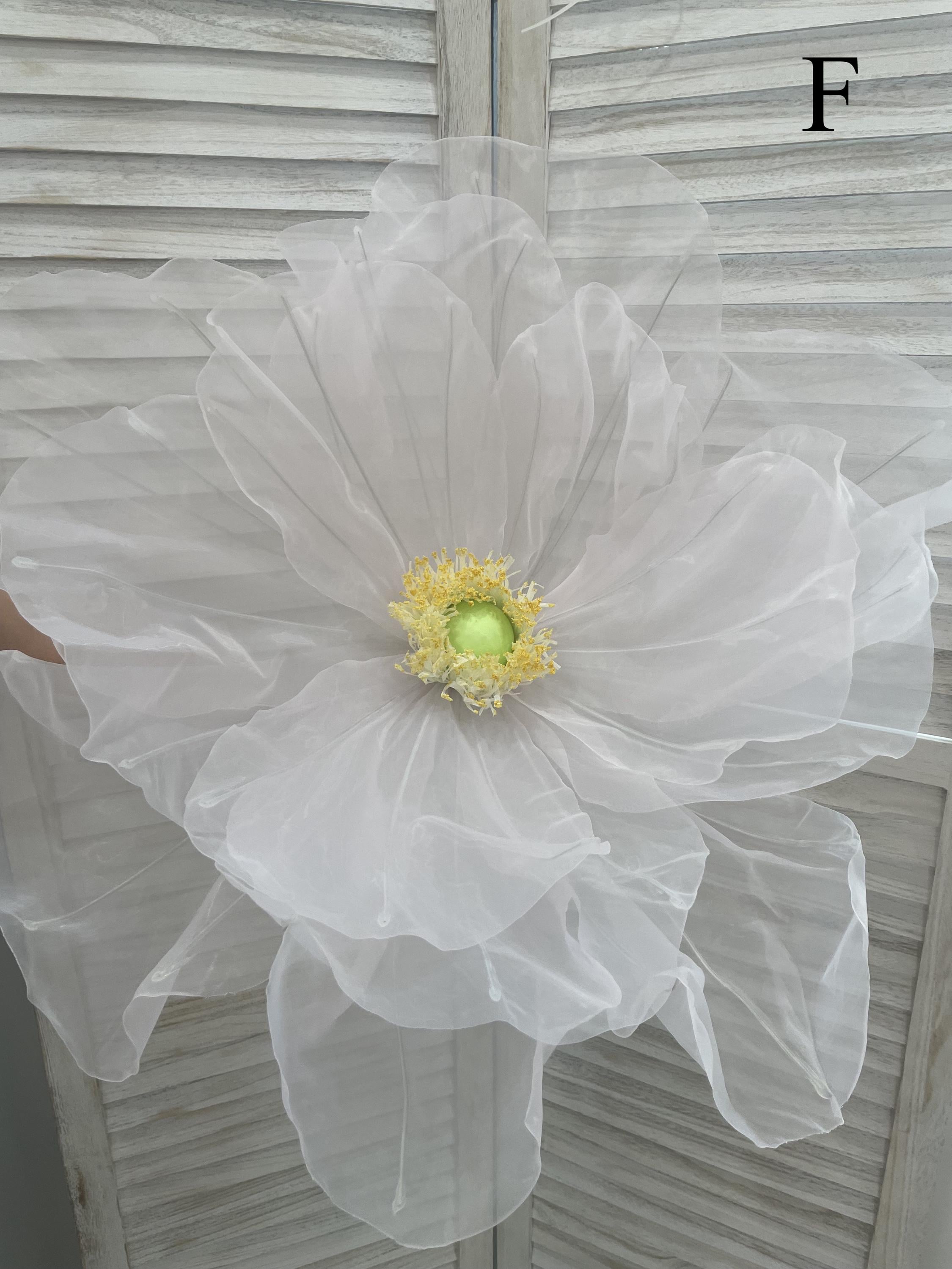 Customizable Giant Silk Paper Flowers for Elegant Decor