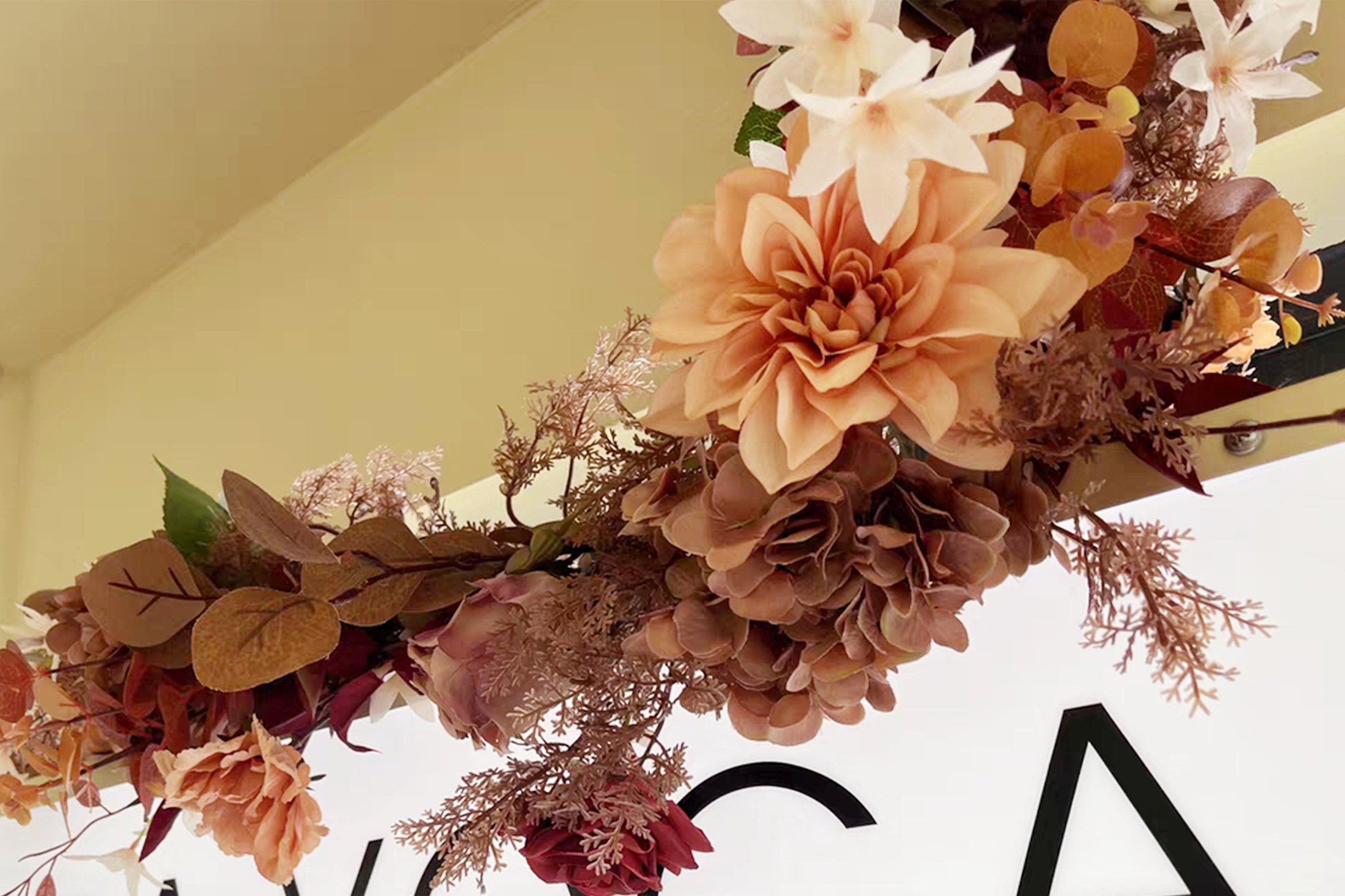 Fall Flower Garland: Autumn Wedding Arch Centerpiece