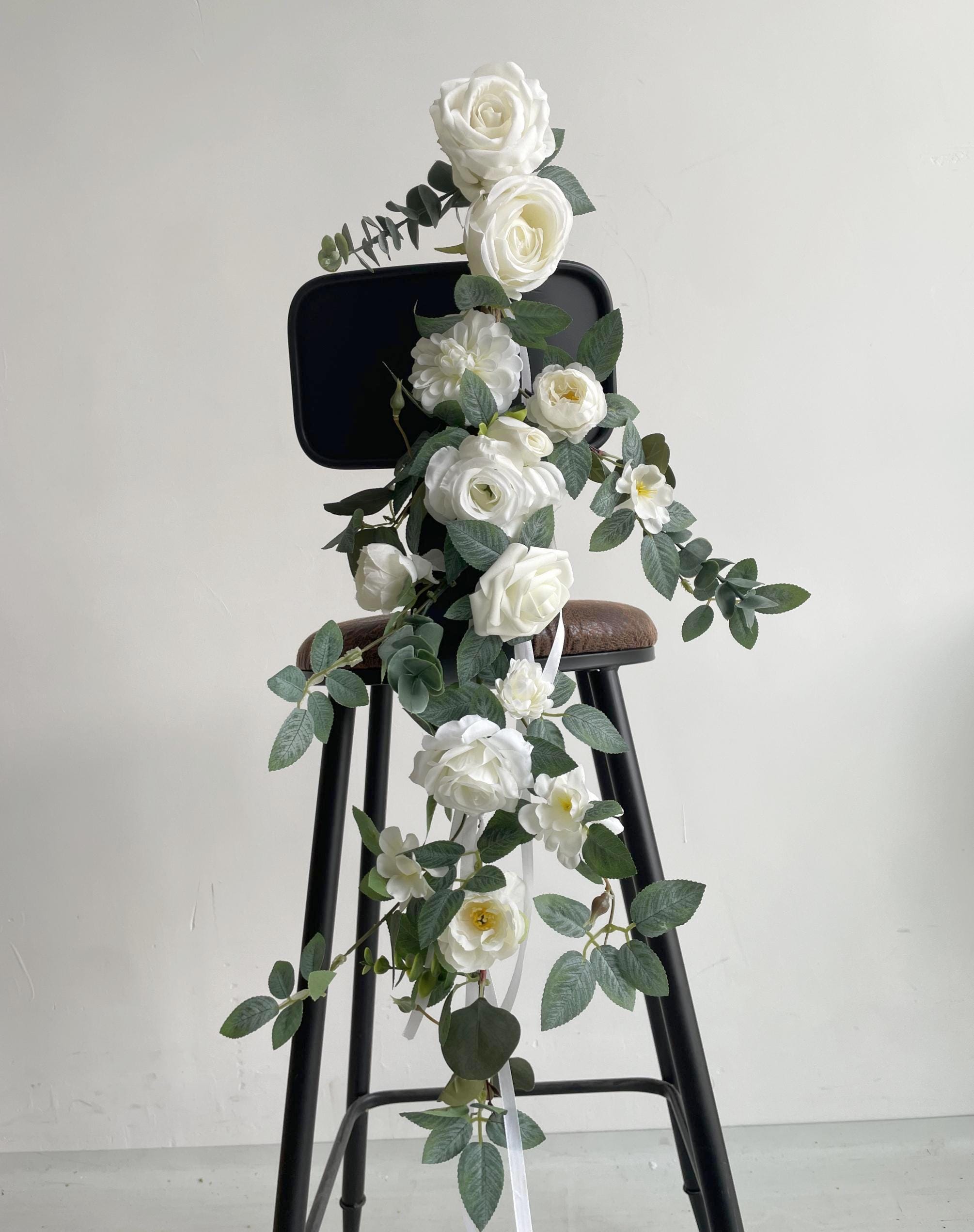 Artificial Elegant White Rose and Eucalyptus Arch Flowers Tailored Wedding Decoration